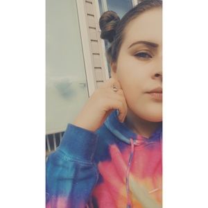 Meet your Posher, Amber